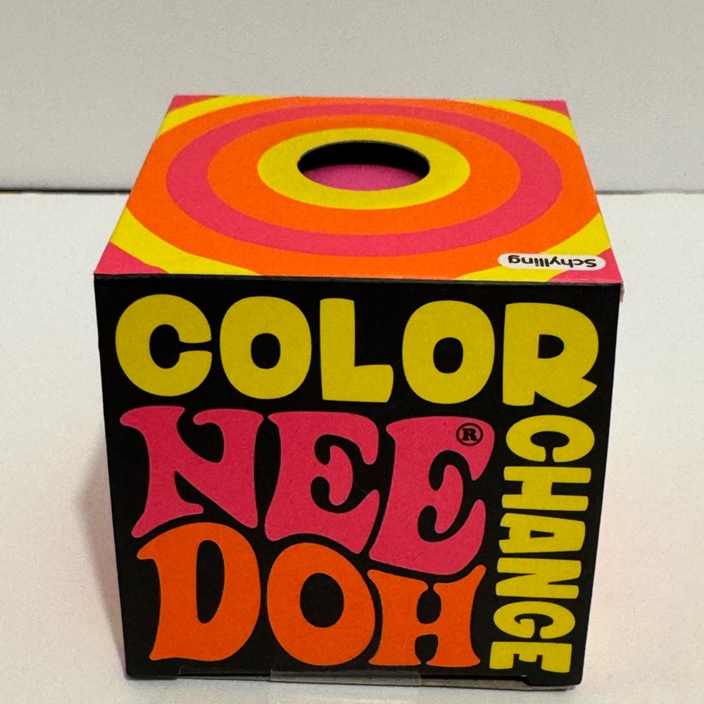 Needoh Color Changing Squish Ball Stress Relief Sensory Toy NIB